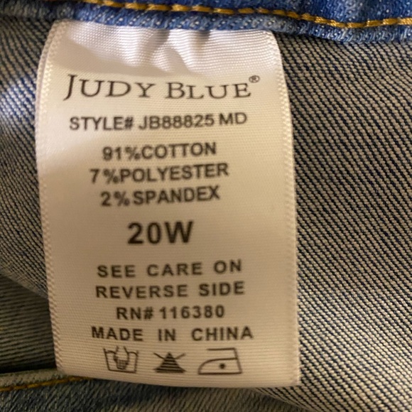 Judy Blue High Waisted Distressed Jeans Size 20W - Picture 7 of 7